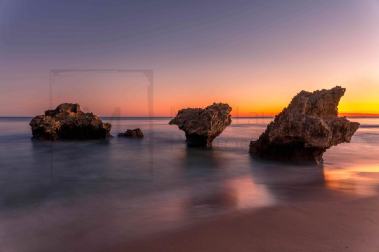 Monforts Beach Sunset Sorrento